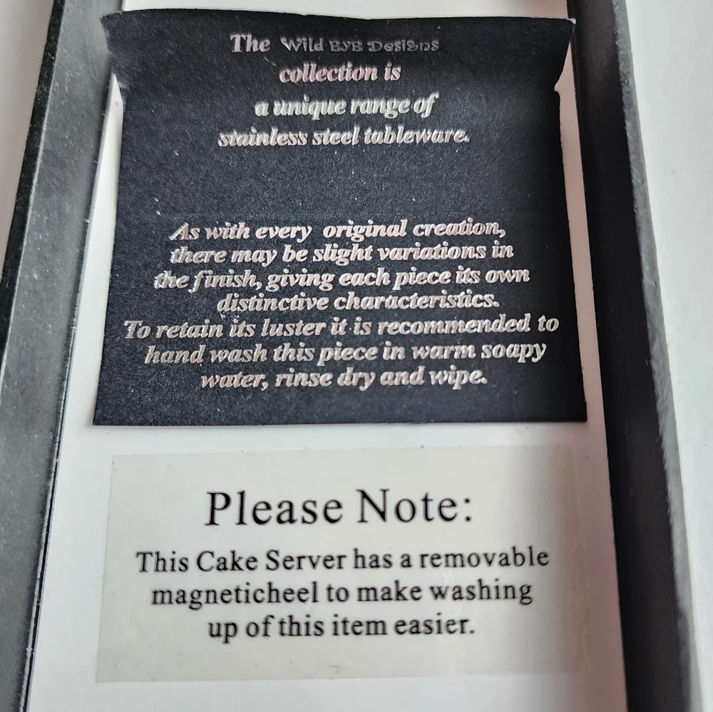 Shoe Cake Server